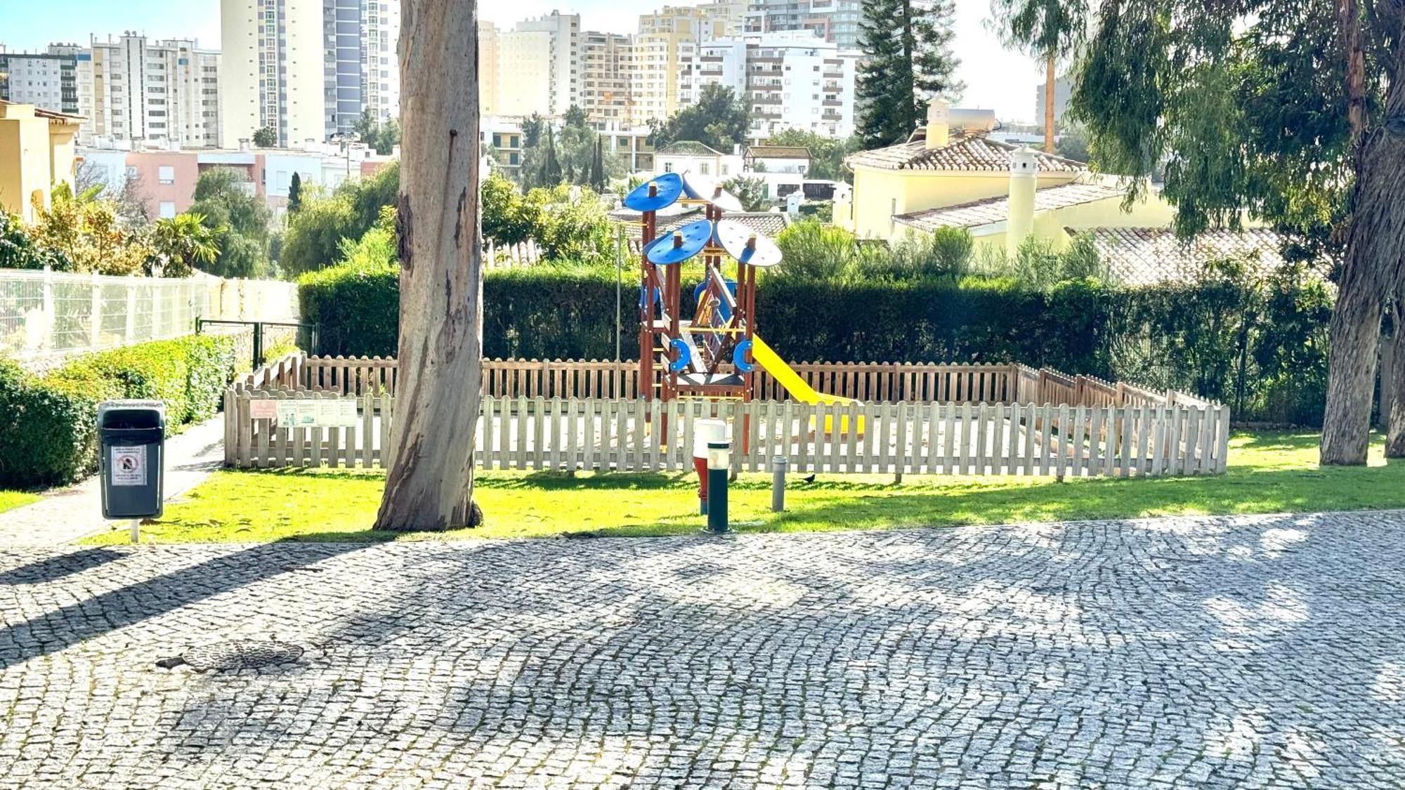 Praia Da Rocha, Vila Rosa, T1, Piscinas, Parqueamento E Internet By Ig 波尔蒂芒 外观 照片